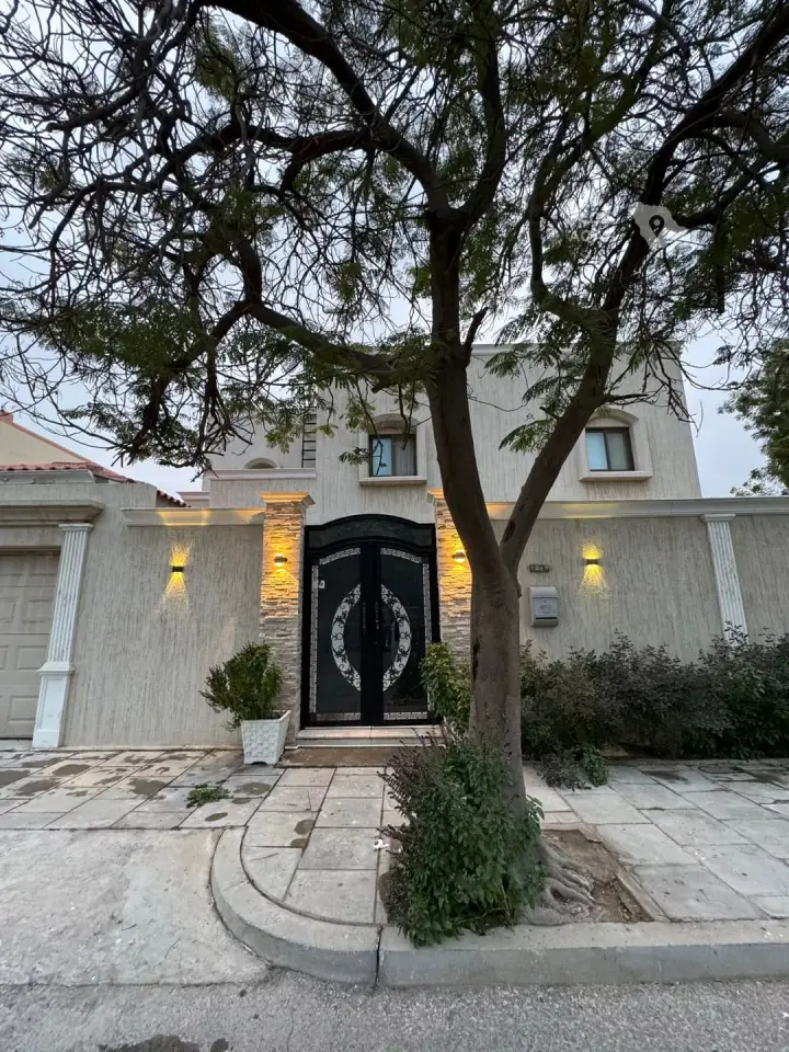 5 bedroom villa in Al Fayha, Eastern Province 2