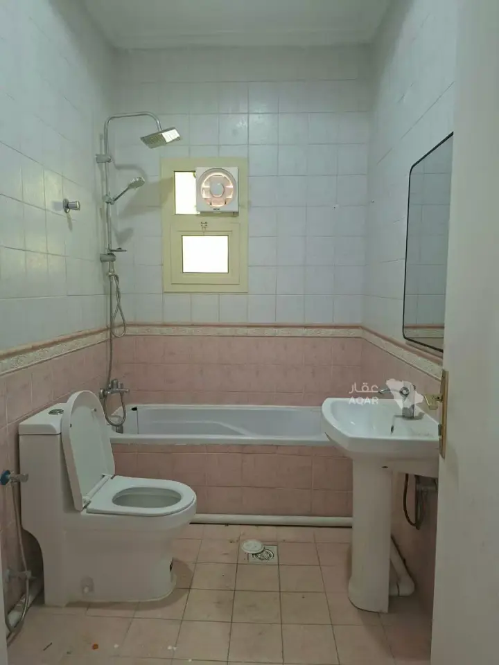3 bedroom apartment in Al Murooj, Riyadh 8