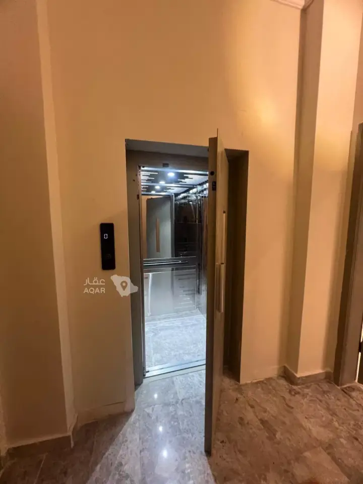 5 bedroom apartment in Al Matar, Madinah 6