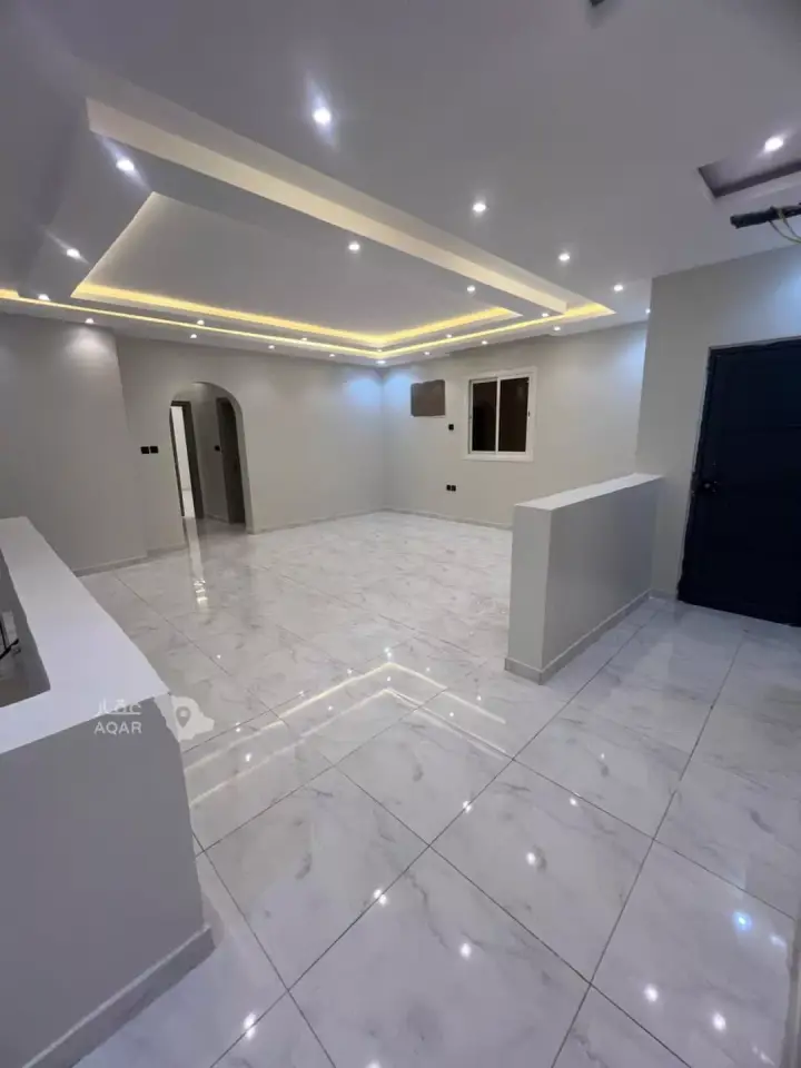 5 bedroom apartment in Al Matar, Madinah 9