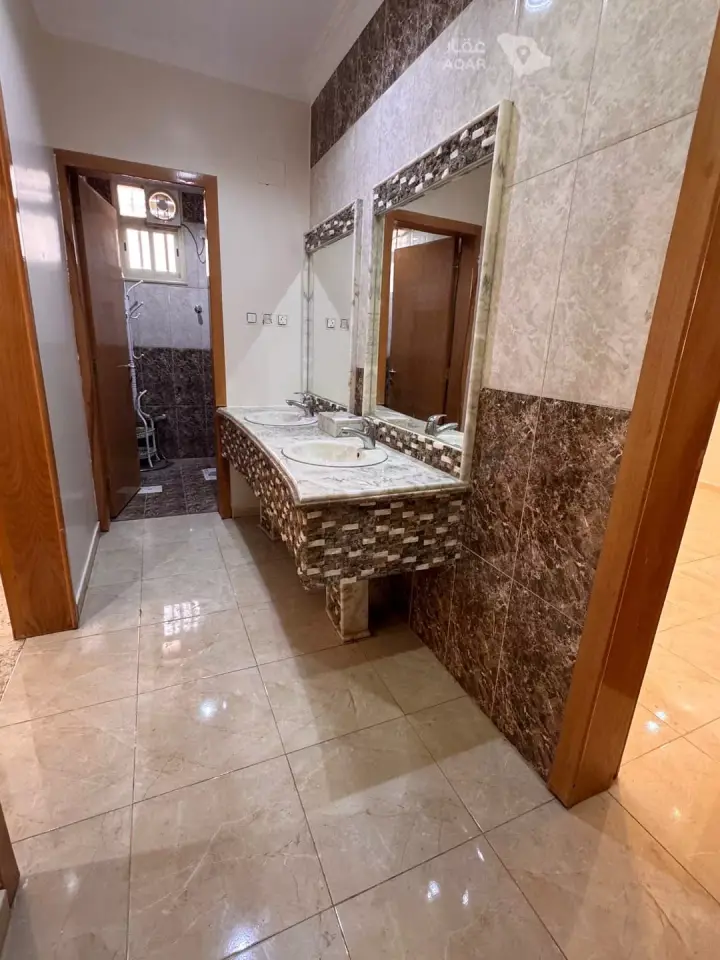 4 bedroom apartment in Al Sadd, Khamis Mushait 10