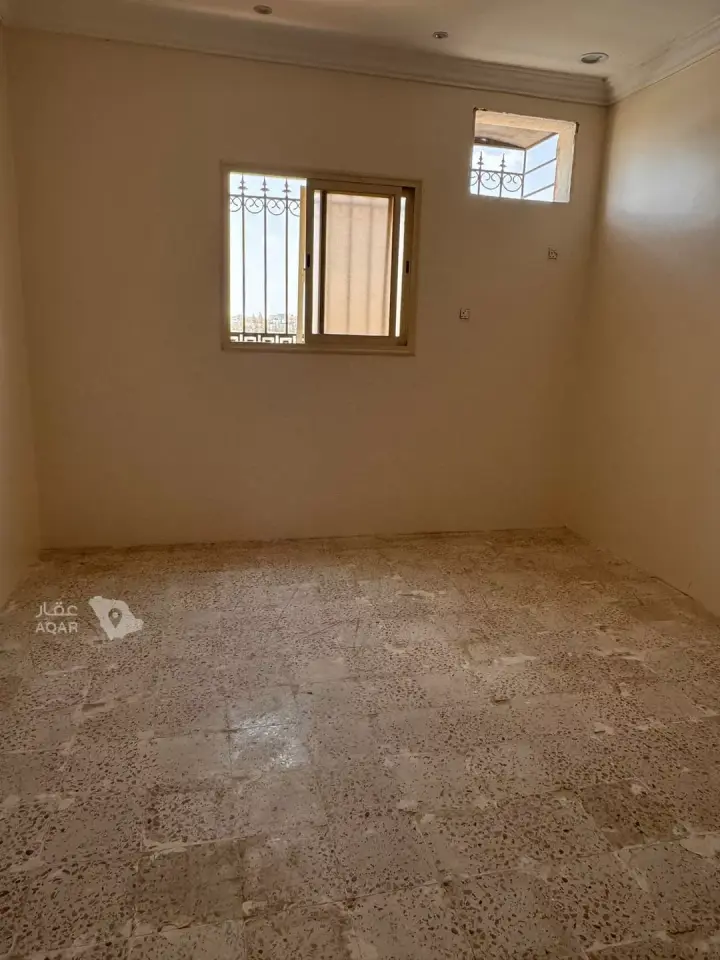 4 bedroom apartment in Al Sadd, Khamis Mushait 13