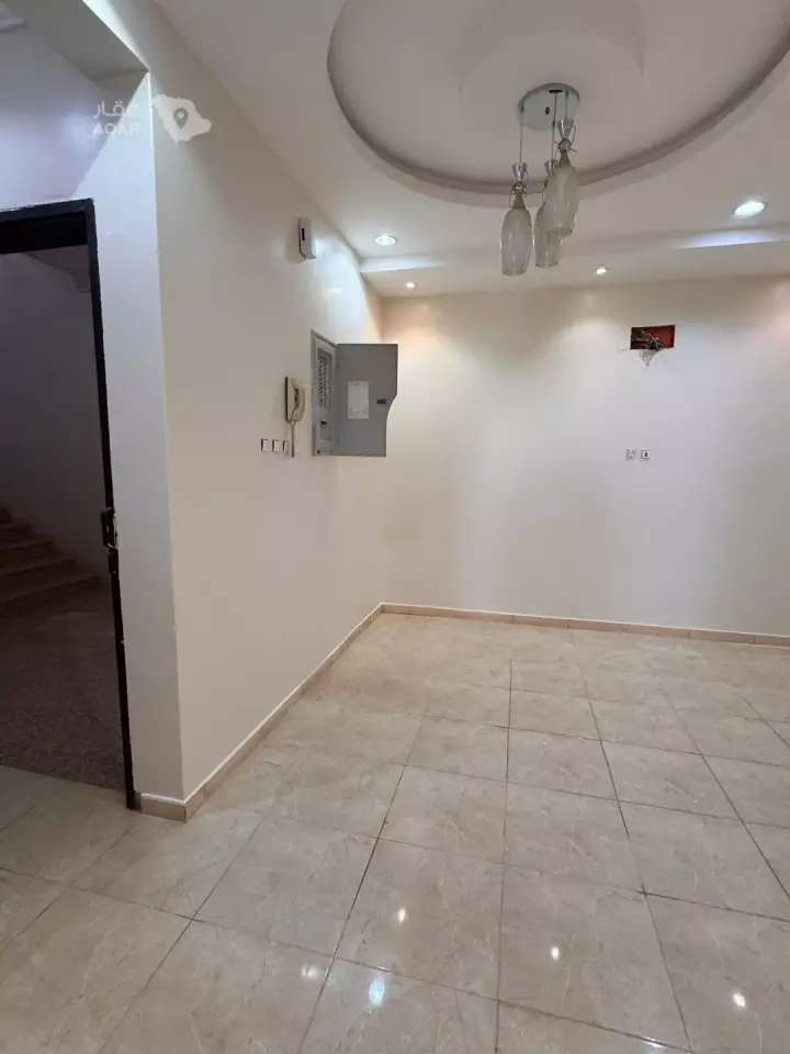 4 bedroom apartment in Al Sadd, Khamis Mushait 9