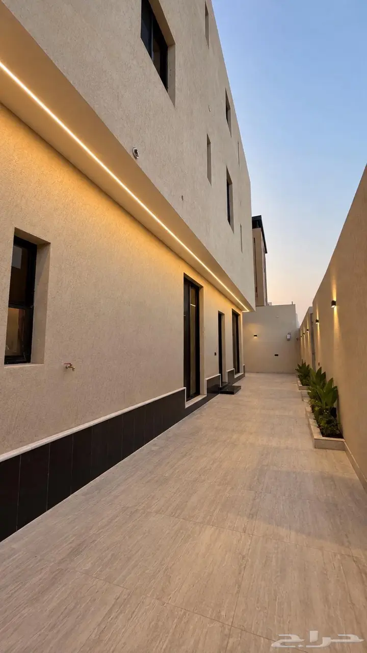 4 bedroom villa in Al Aridh, Riyadh 7