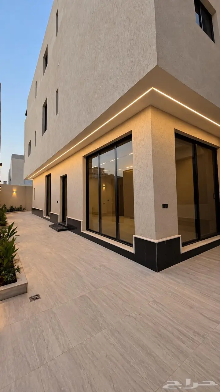 4 bedroom villa in Al Aridh, Riyadh 8