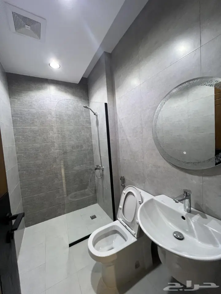 4 bedroom apartment in Al Nuzhah, Jeddah 8
