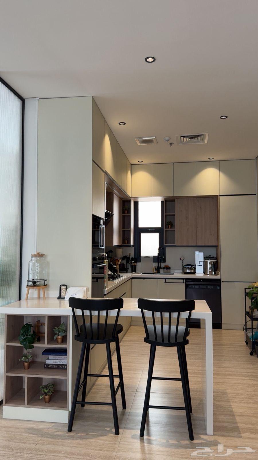 3 bedroom apartment in Al Aridh 2