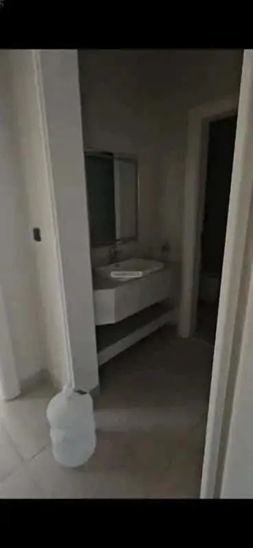3 bedroom apartment in Al Sawari, Jeddah 9