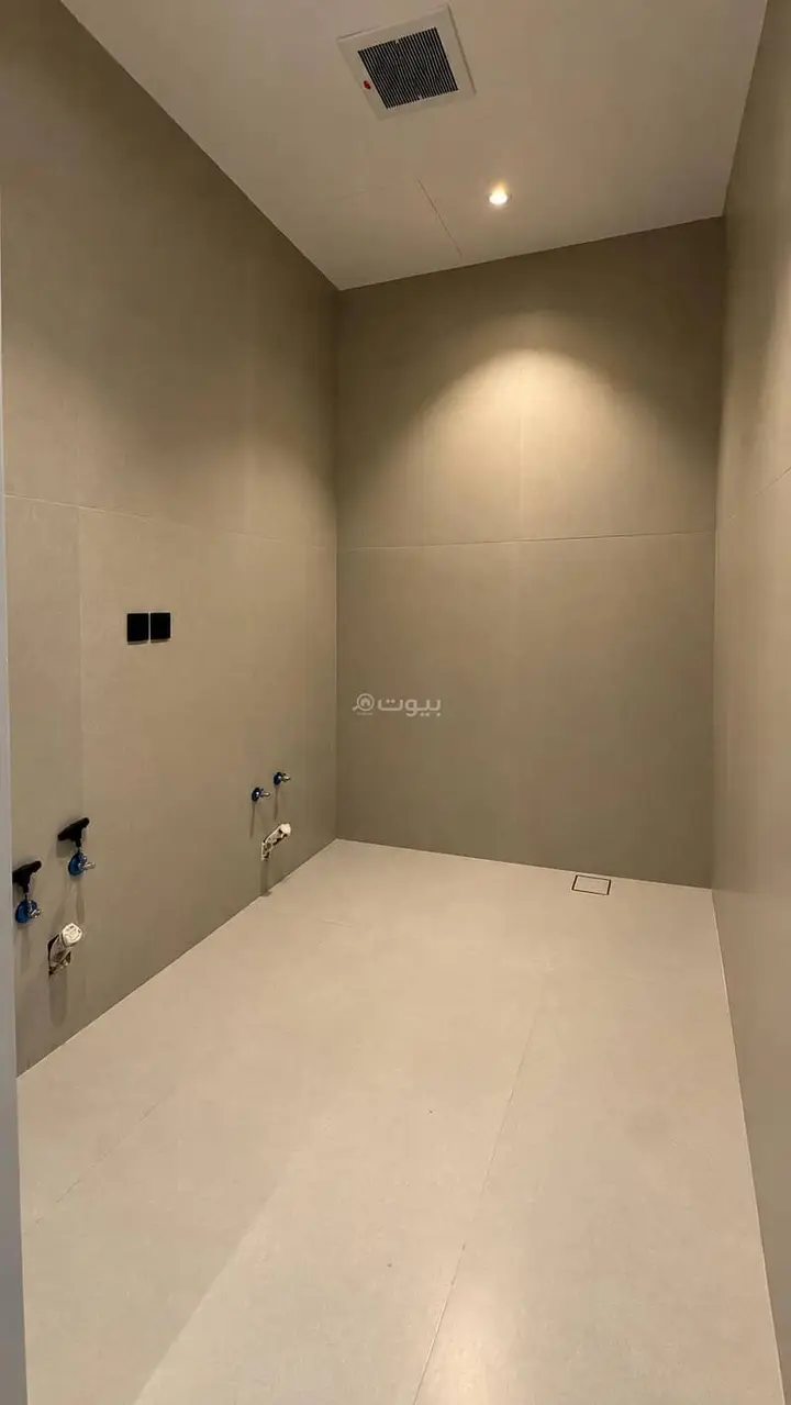 5 bedroom villa in Al Malqa, Riyadh 24