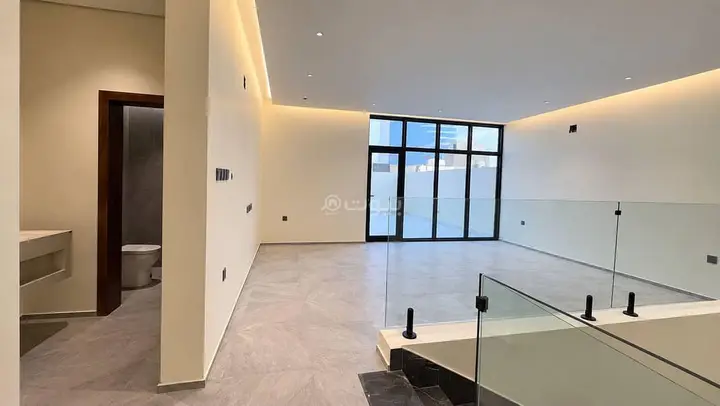 5 bedroom villa in King Fahd, Riyadh 3