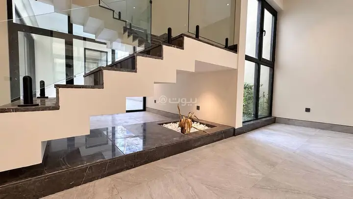 5 bedroom villa in King Fahd, Riyadh 6