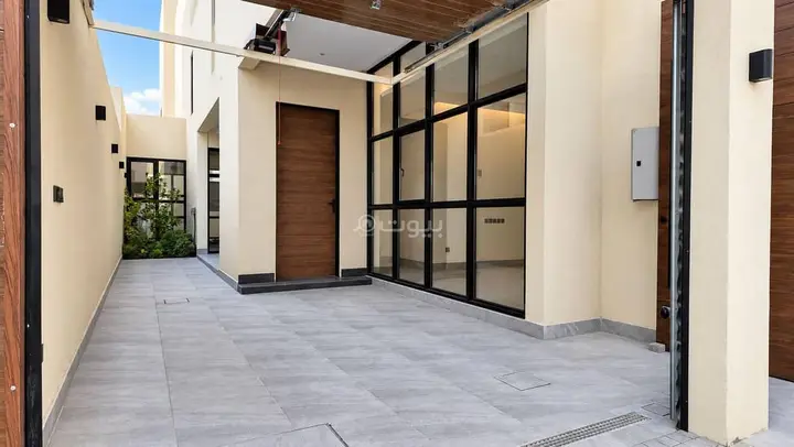5 bedroom villa in King Fahd, Riyadh 15