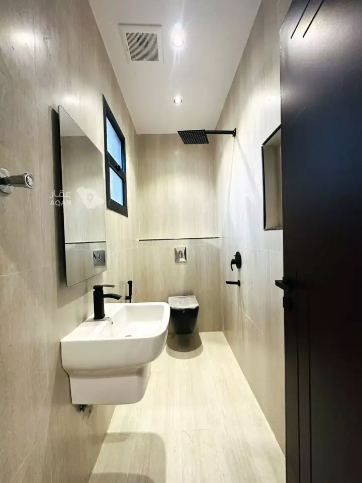 5 bedroom villa in Al Mahdiyyah, Riyadh 10