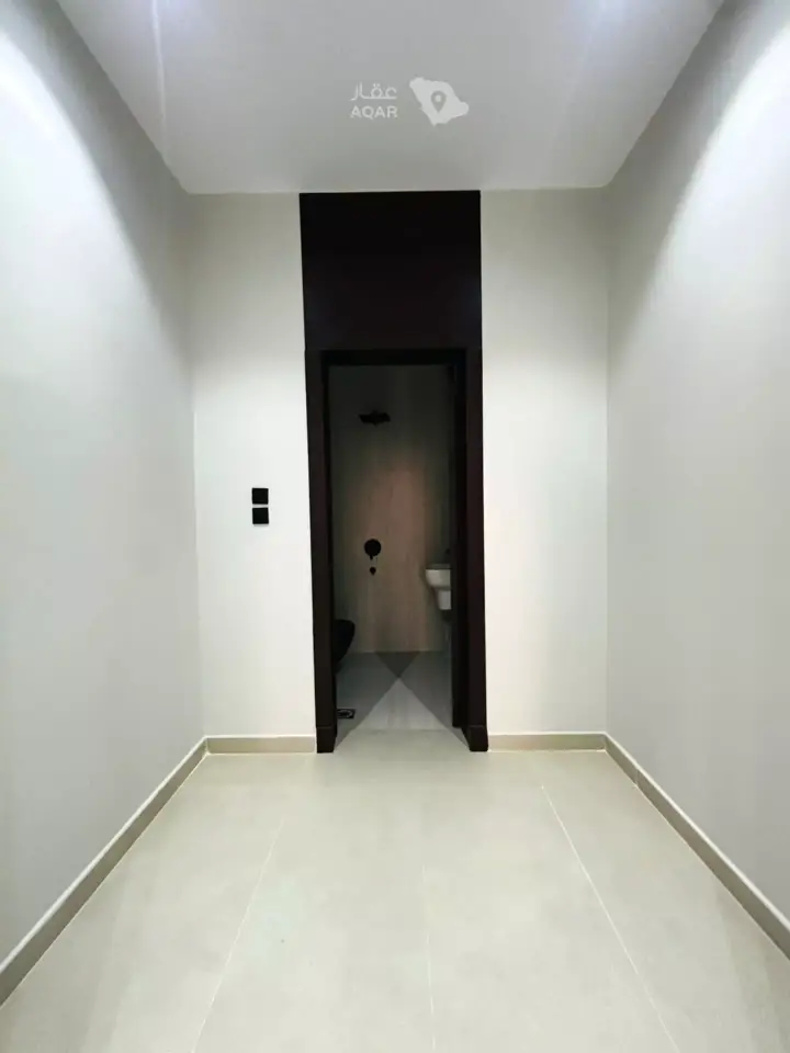 5 bedroom villa in Al Mahdiyyah, Riyadh 23