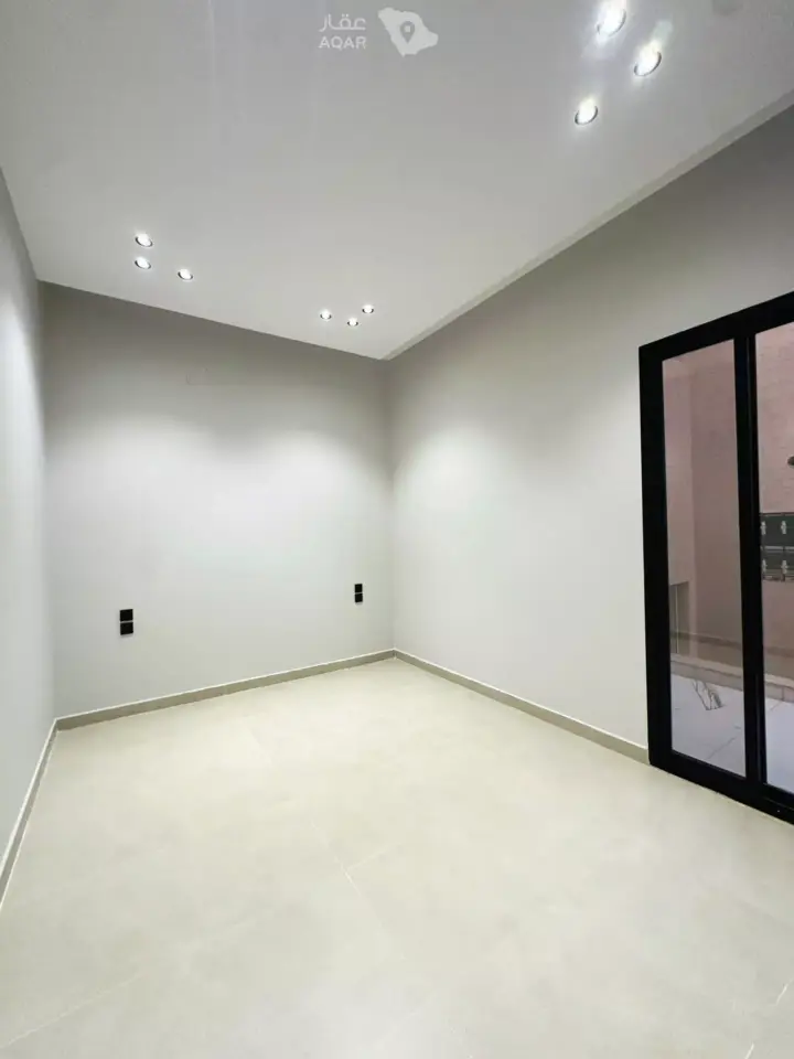 5 bedroom villa in Al Mahdiyyah, Riyadh 11