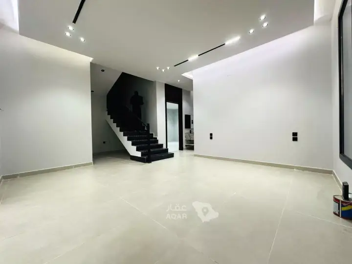 5 bedroom villa in Al Mahdiyyah, Riyadh 19