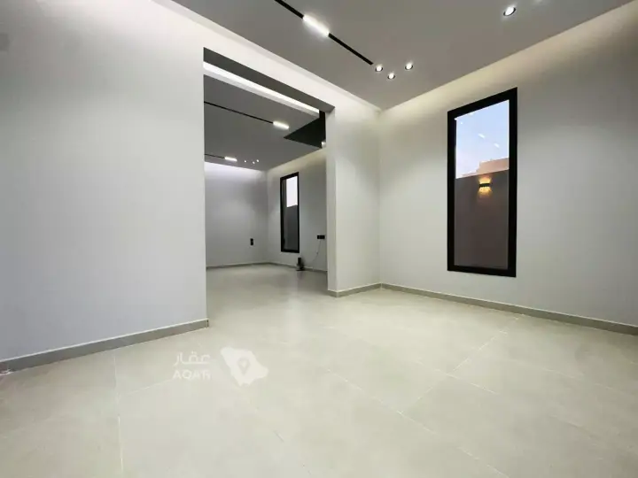 5 bedroom villa in Al Mahdiyyah, Riyadh 25