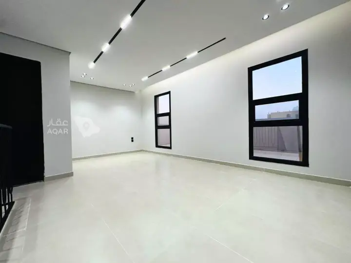 5 bedroom villa in Al Mahdiyyah, Riyadh 7