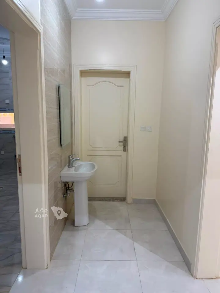 2 bedroom apartment in Al Rawabi, Jeddah 9