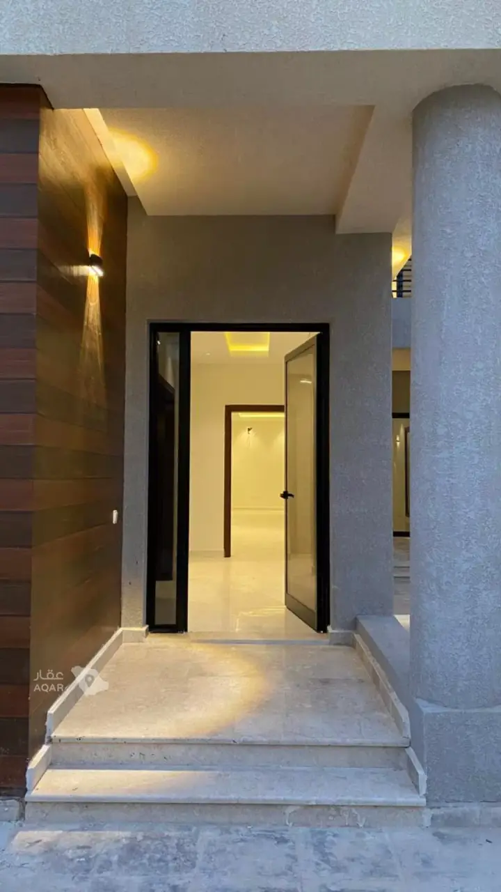 4 bedroom villa in Al Janadriyah, Riyadh 6