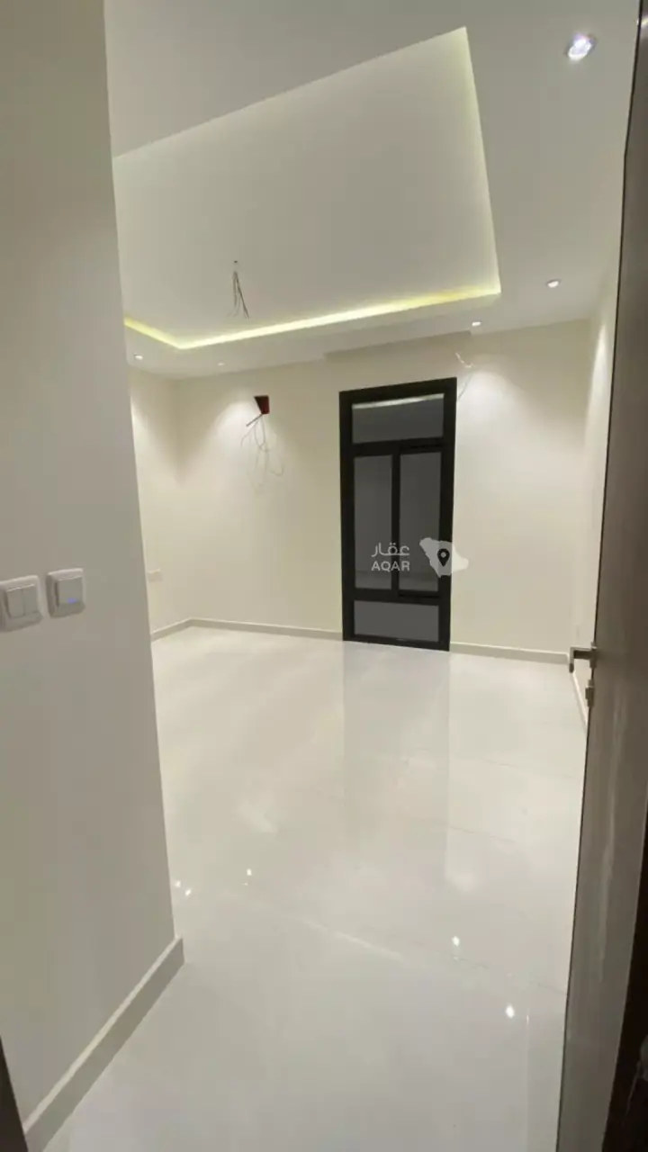 4 bedroom villa in Al Janadriyah, Riyadh 3