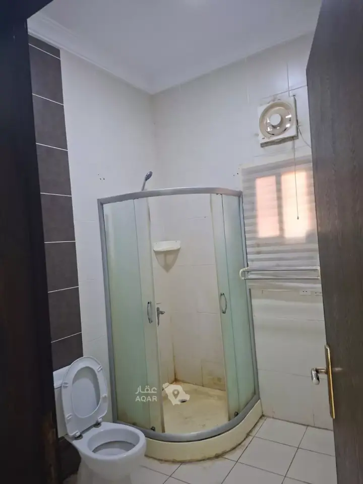 3 bedroom apartment in Mishrifah, Jeddah 5