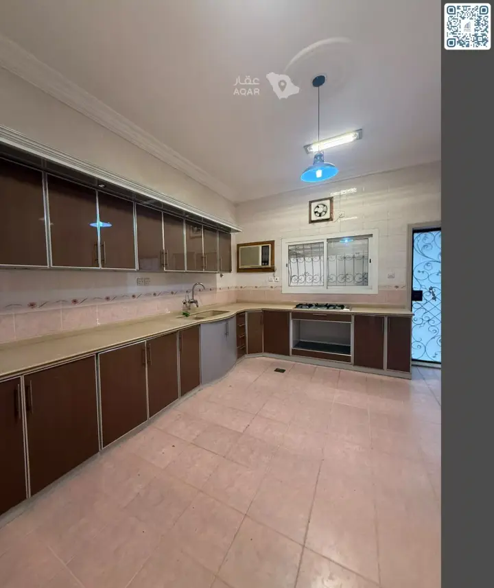 4 bedroom villa in Al Basateen, Jeddah 17