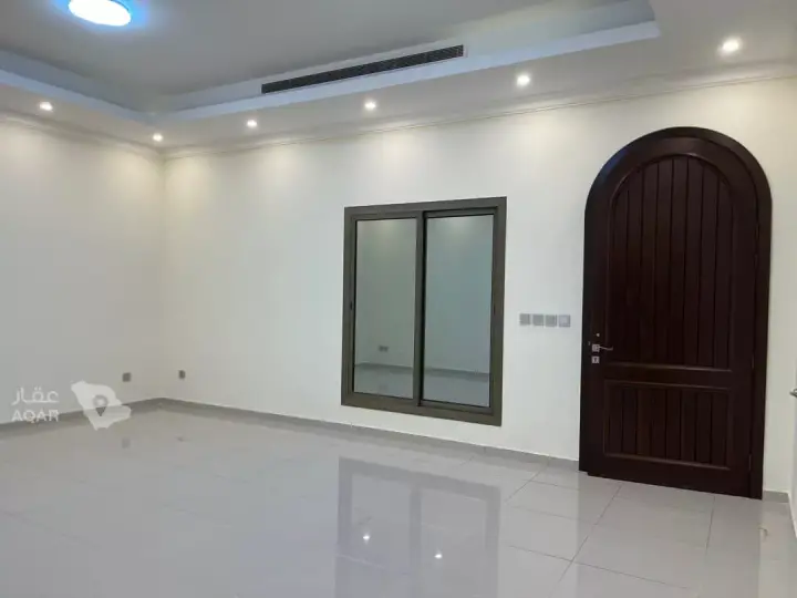 3 bedroom villa in Abhur North, Jeddah 3