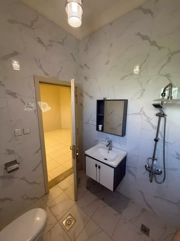 7 bedroom villa in Al Hamdaniyah, Jeddah 16