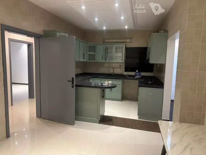 4 bedroom apartment in Al Hazm, Riyadh 7