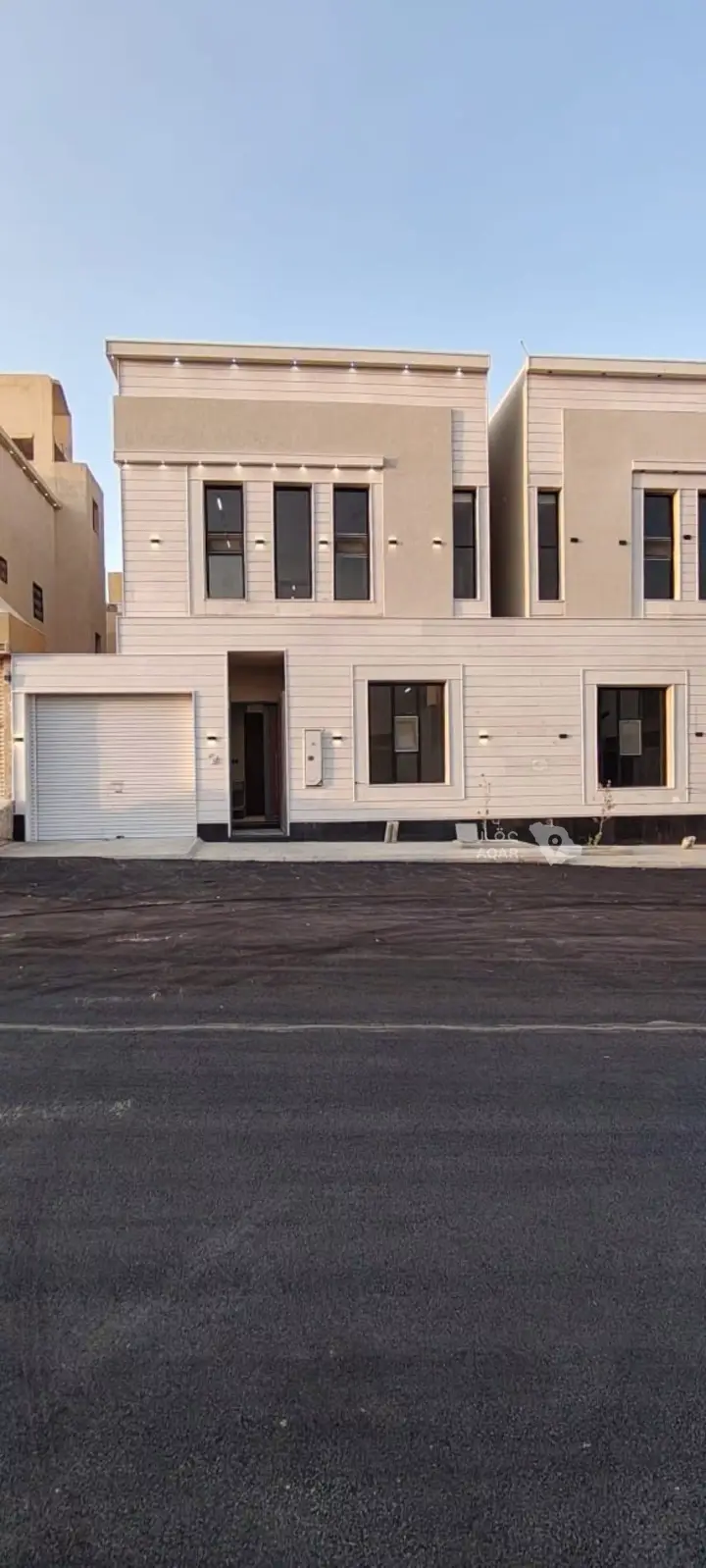 4 bedroom villa in Dhahrat Laban, Riyadh