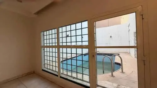 فيلا 4 غرف في المروج، الرياض
