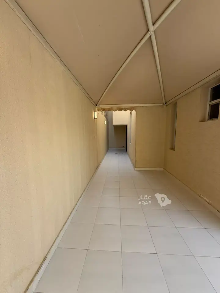 4 bedroom villa in Al Malqa, Riyadh 2