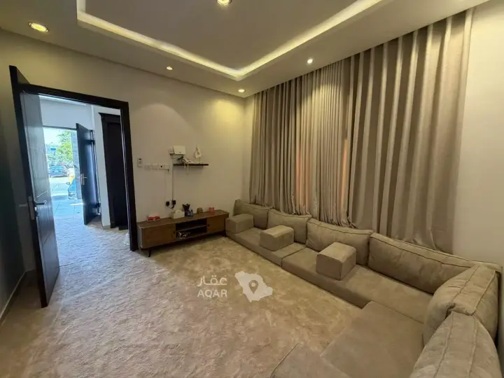 4 bedroom villa in Al Malqa, Riyadh 5