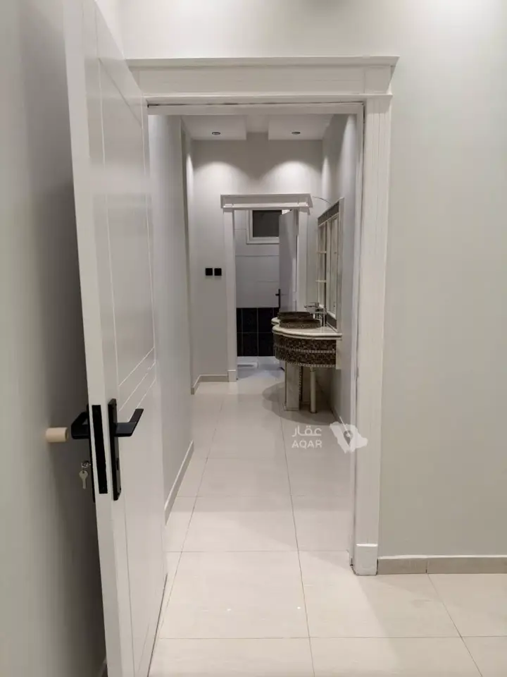 3 bedroom villa in Al Yarmouk, Riyadh 13