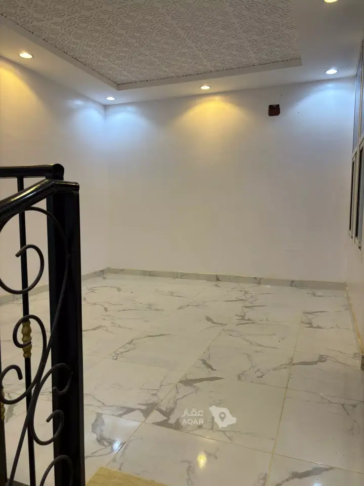 4 bedroom villa in Tuwaiq, Riyadh 12