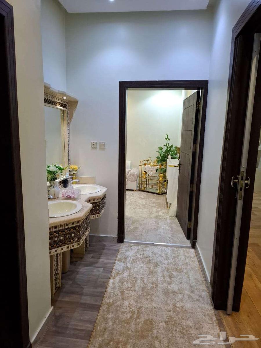 5 bedroom apartment in Al Yarmouk 6