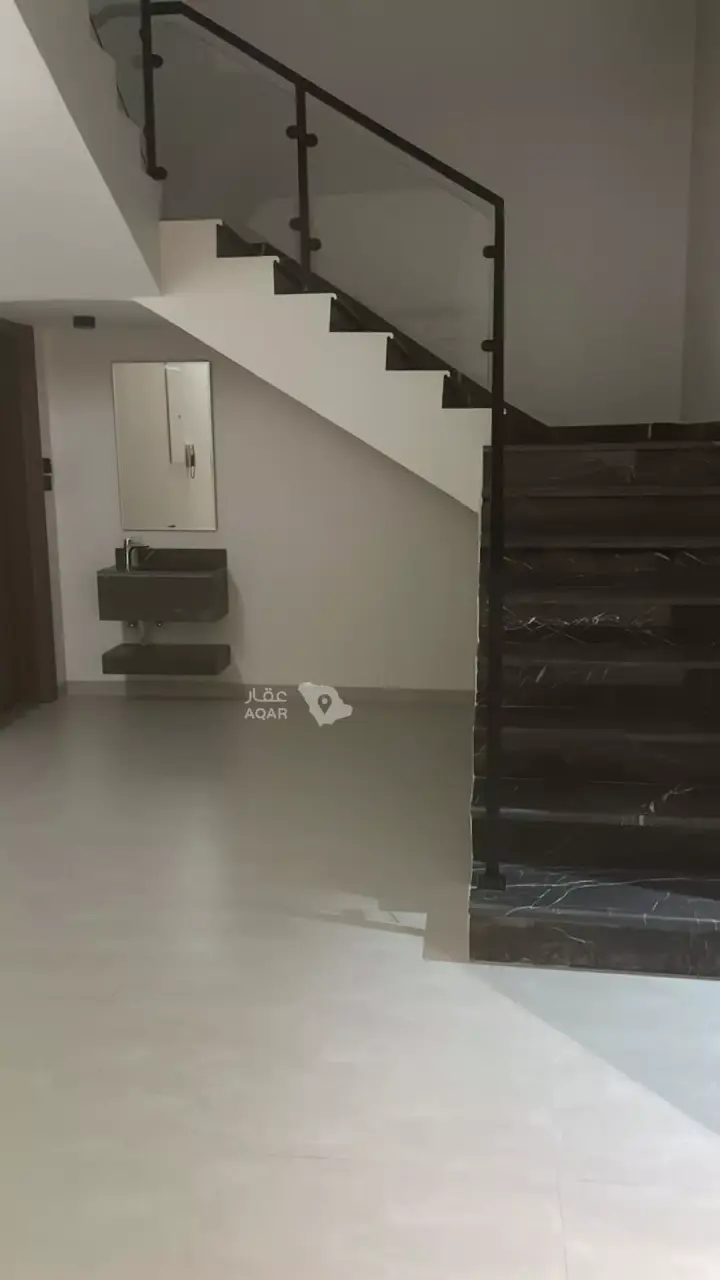 5 bedroom villa in As Saadah, Riyadh 6