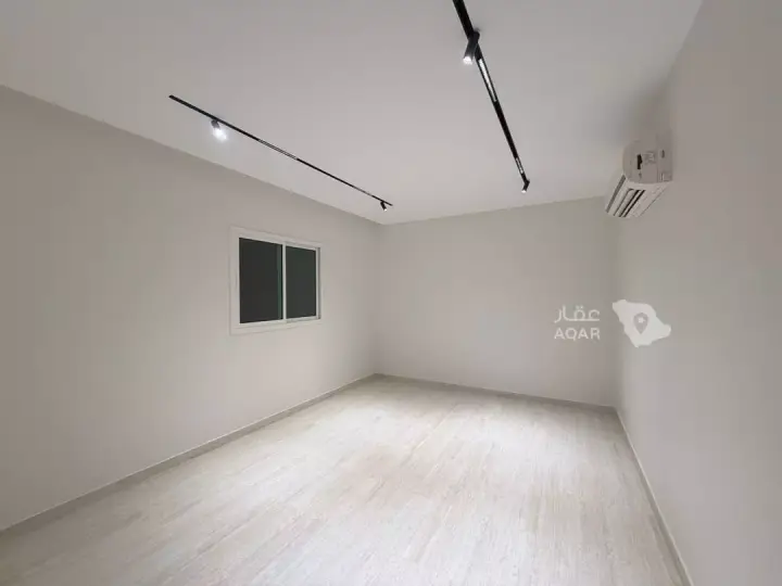 5 bedroom villa in An Nafal, Riyadh 8