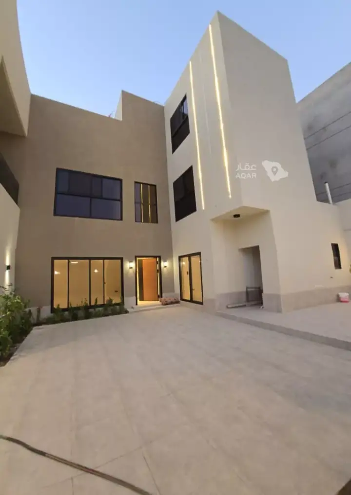 6 bedroom villa in Al Mahdiyyah, Riyadh 4