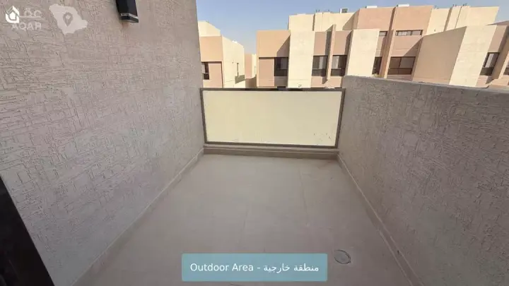 5 bedroom villa in Al Aridh, Riyadh 11