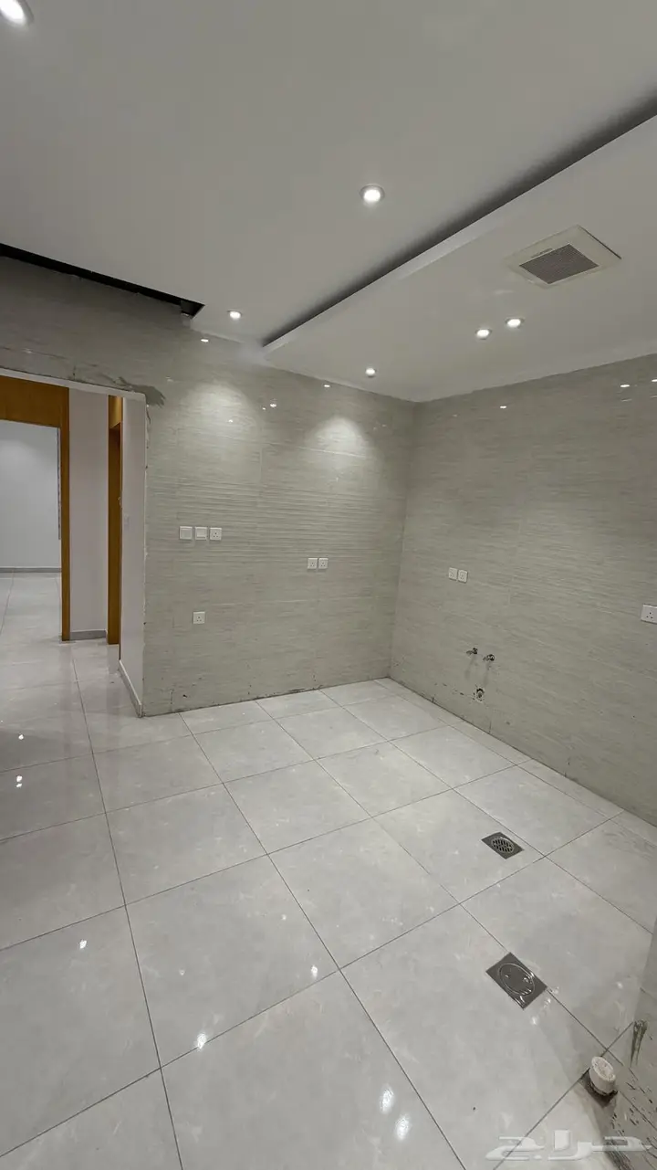 4 bedroom apartment in Al Faisaliyyah, Jeddah 4