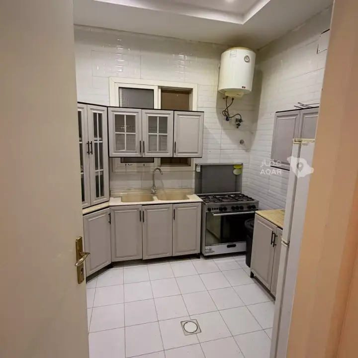 3 bedroom apartment in Tuwaiq, Riyadh 5
