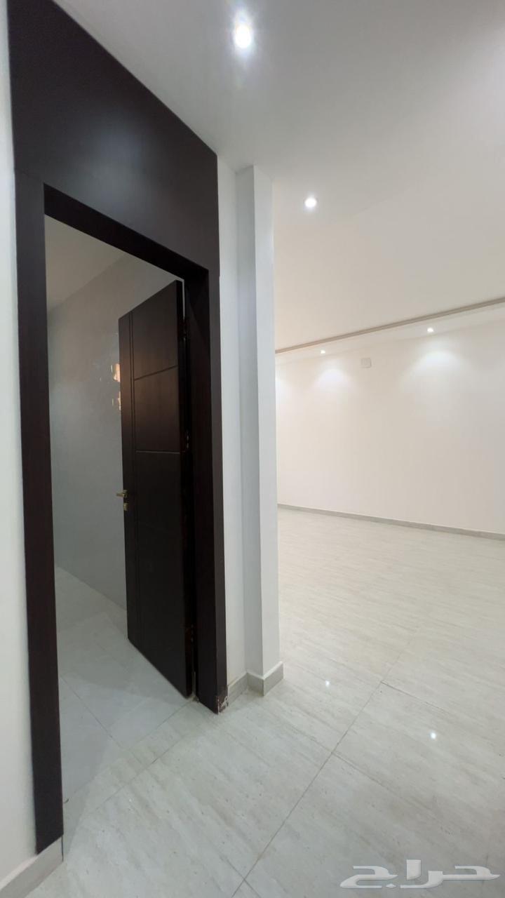 5 bedroom apartment in Tuwaiq 14