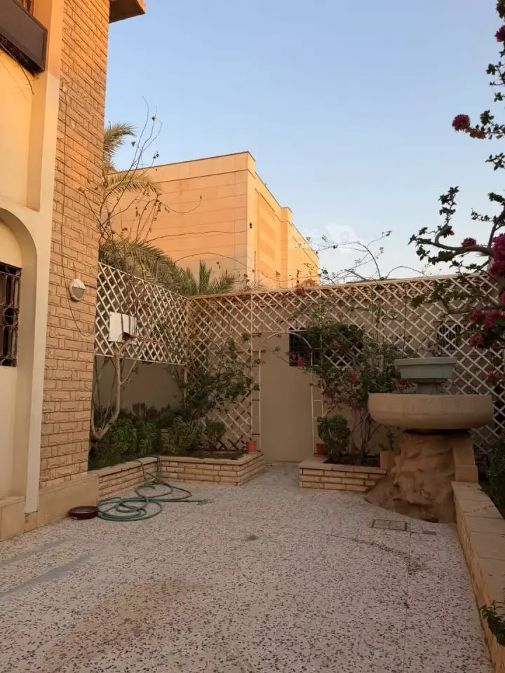6 bedroom villa in Sultana, Riyadh 3