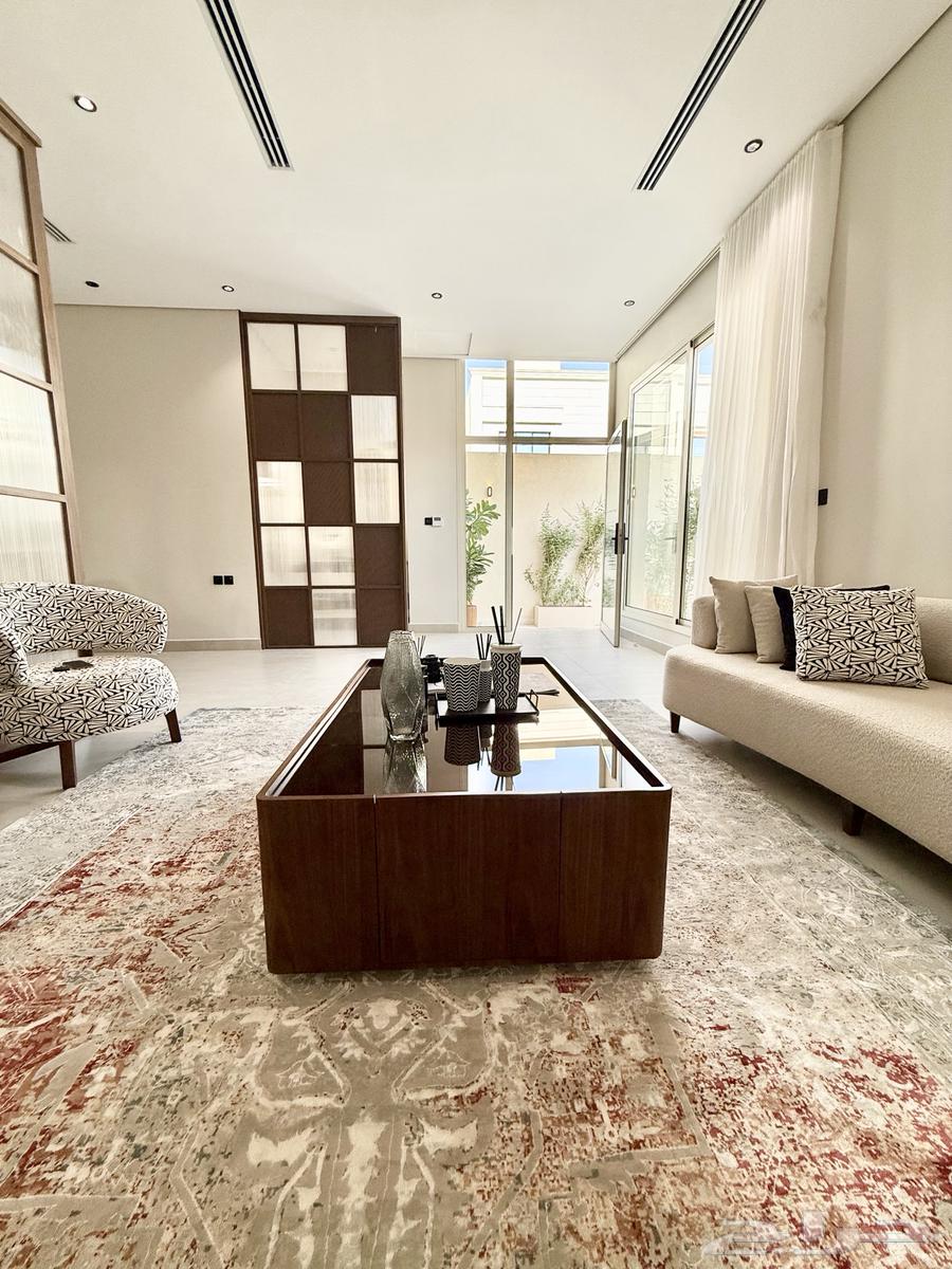 3 bedroom apartment in Al Khaleej 7