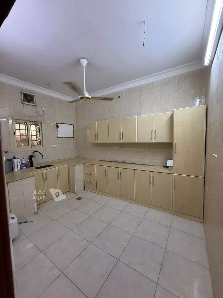 3 bedroom apartment in Al Matar, Jazan 11