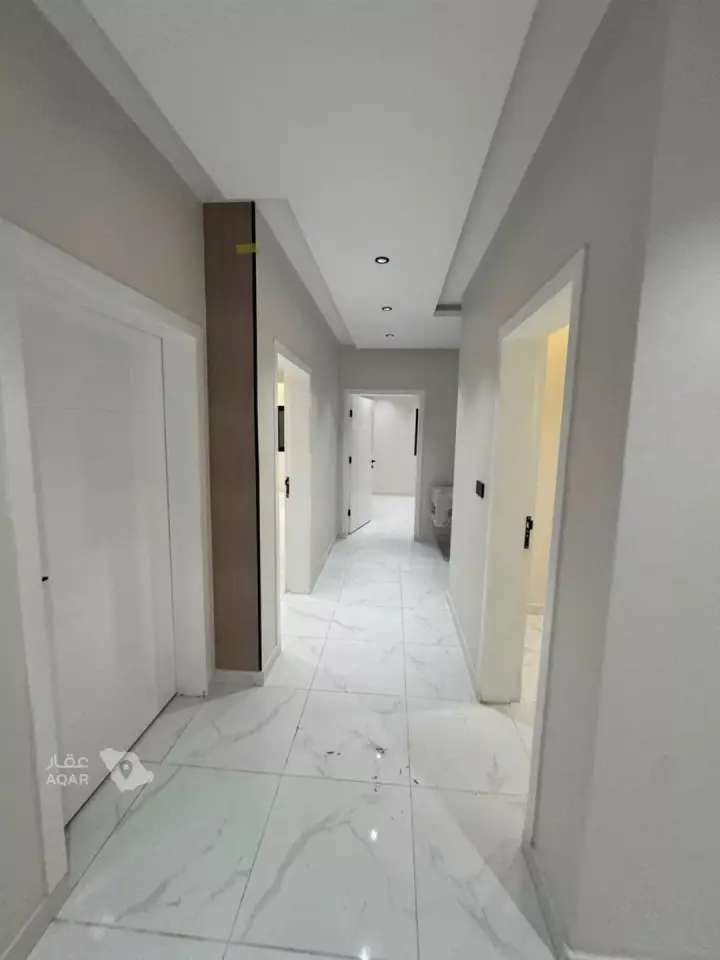 5 bedroom apartment in As Suways, Jazan 9