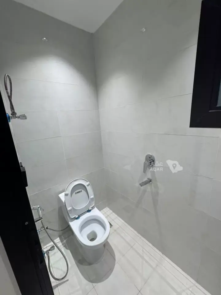 5 bedroom apartment in As Suways, Jazan 8