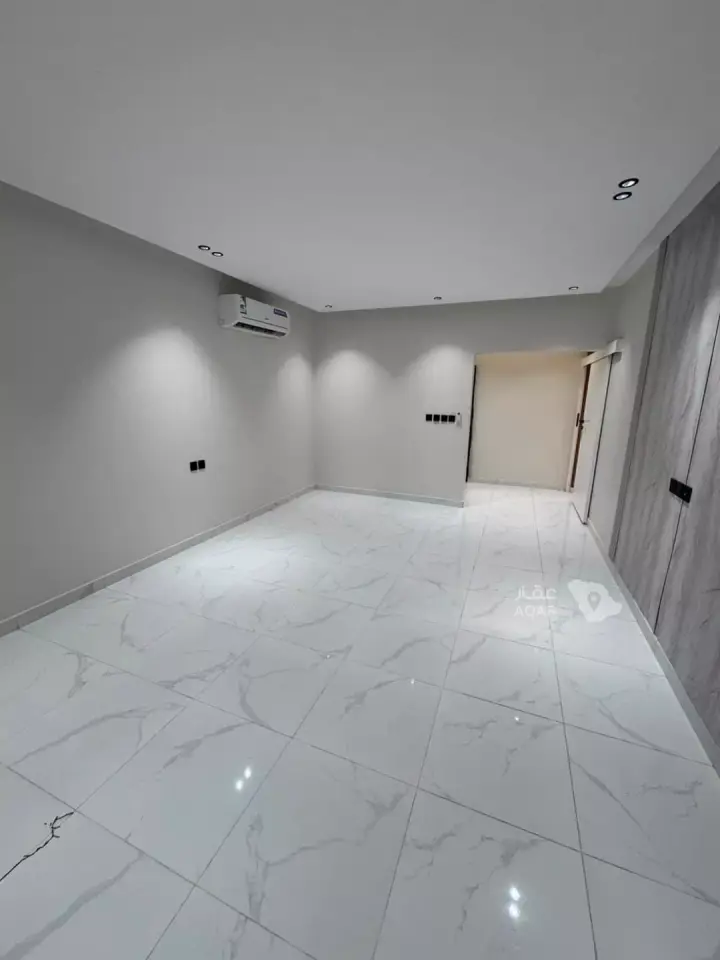 5 bedroom apartment in As Suways, Jazan 4